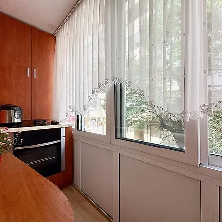 Apartment Bright 2br - Free Parking-near Sea Garden &